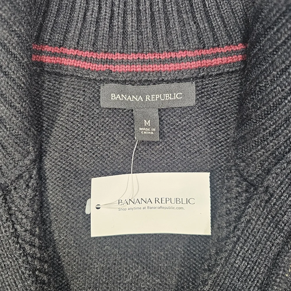Banana Republic Extra Fine Merino Wool Black Textured Knit Front Zip Cardigan-M